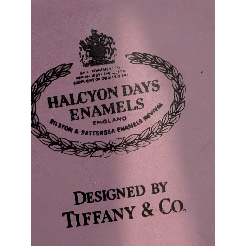 Halcyon Days Tiffany & Co Oval Enamel Pansy Pill or Trinket Box Lavender Purple